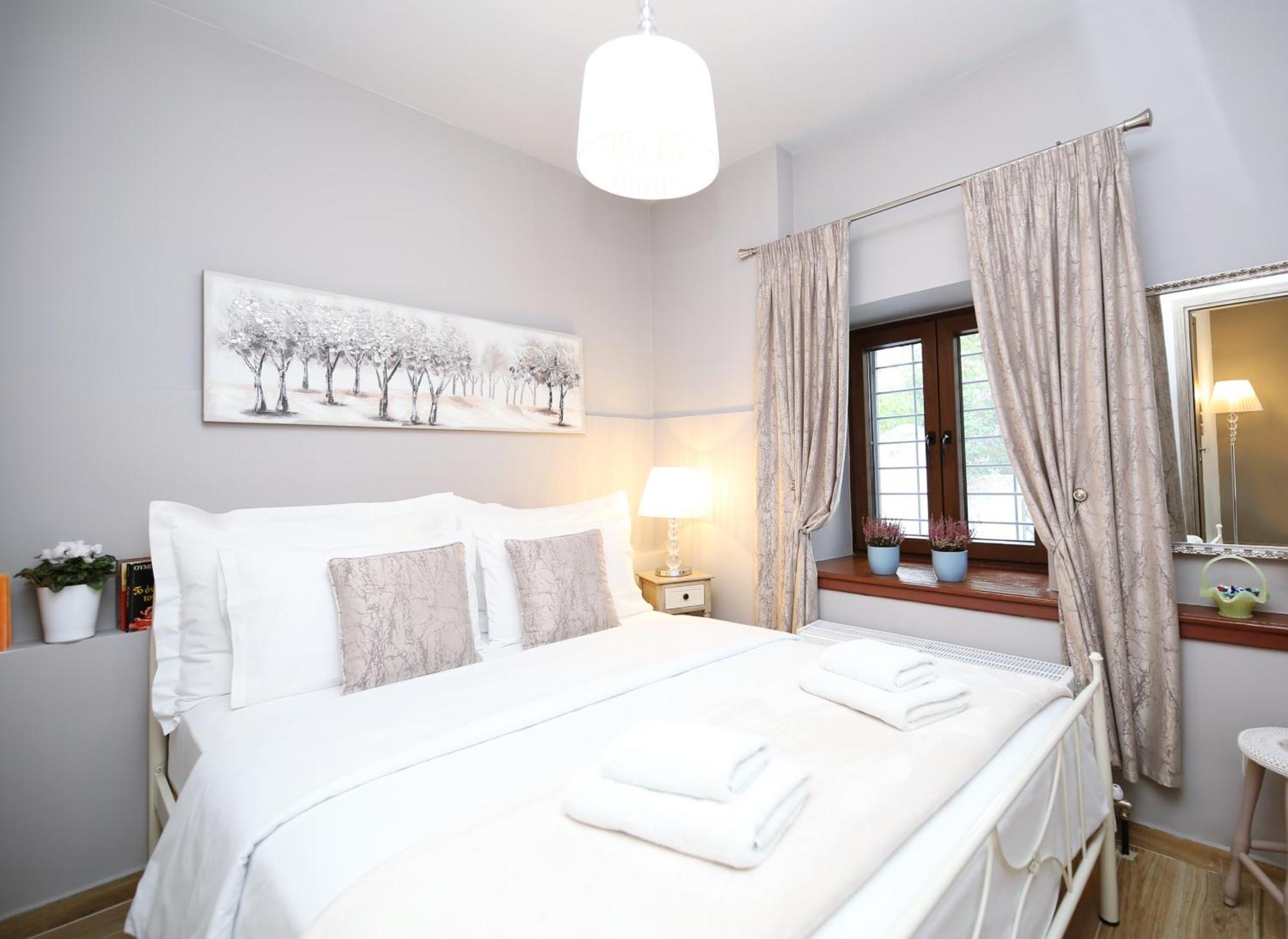 Venus Guesthouse ปอร์เตเรีย ภายนอก รูปภาพ