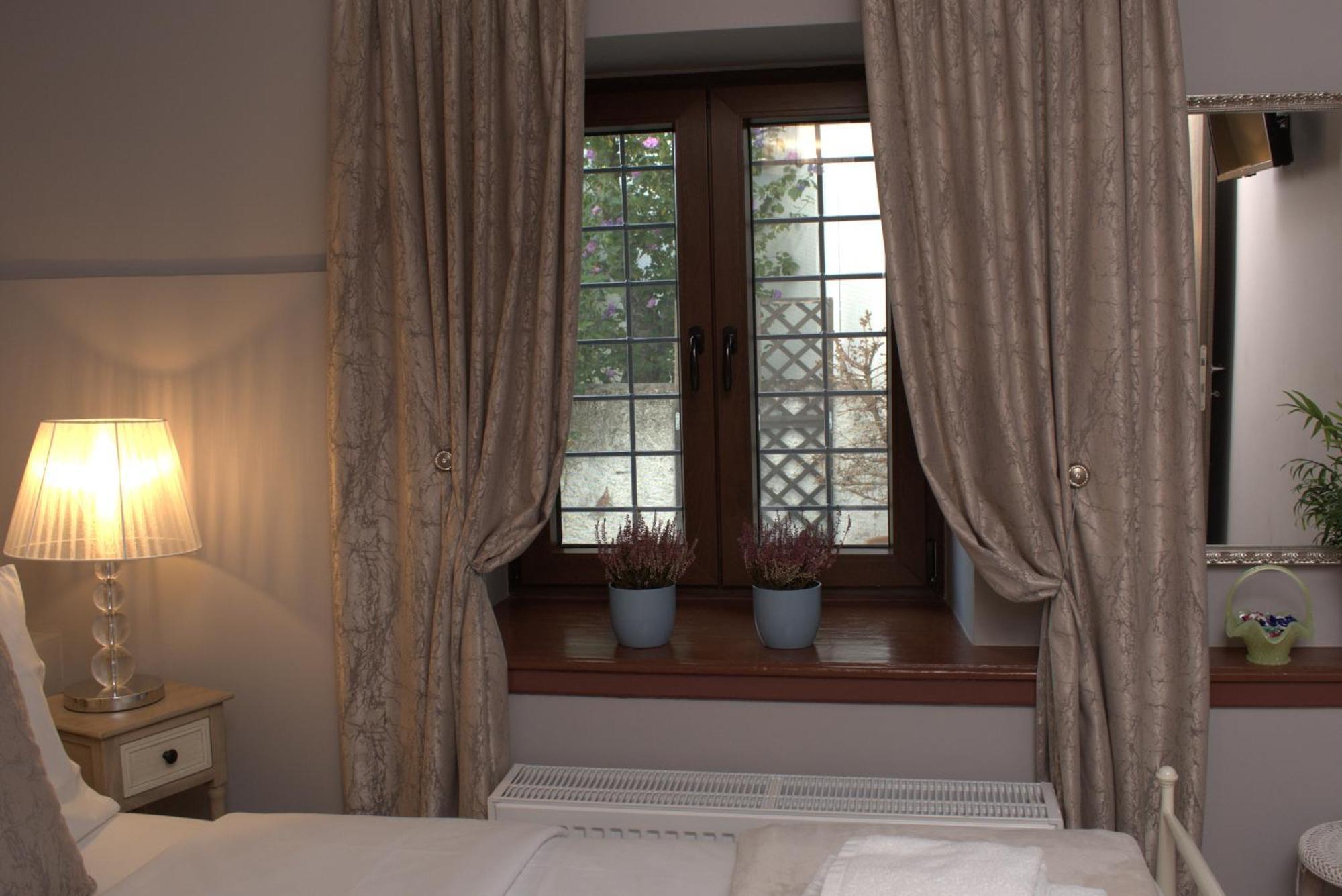 Venus Guesthouse ปอร์เตเรีย ภายนอก รูปภาพ