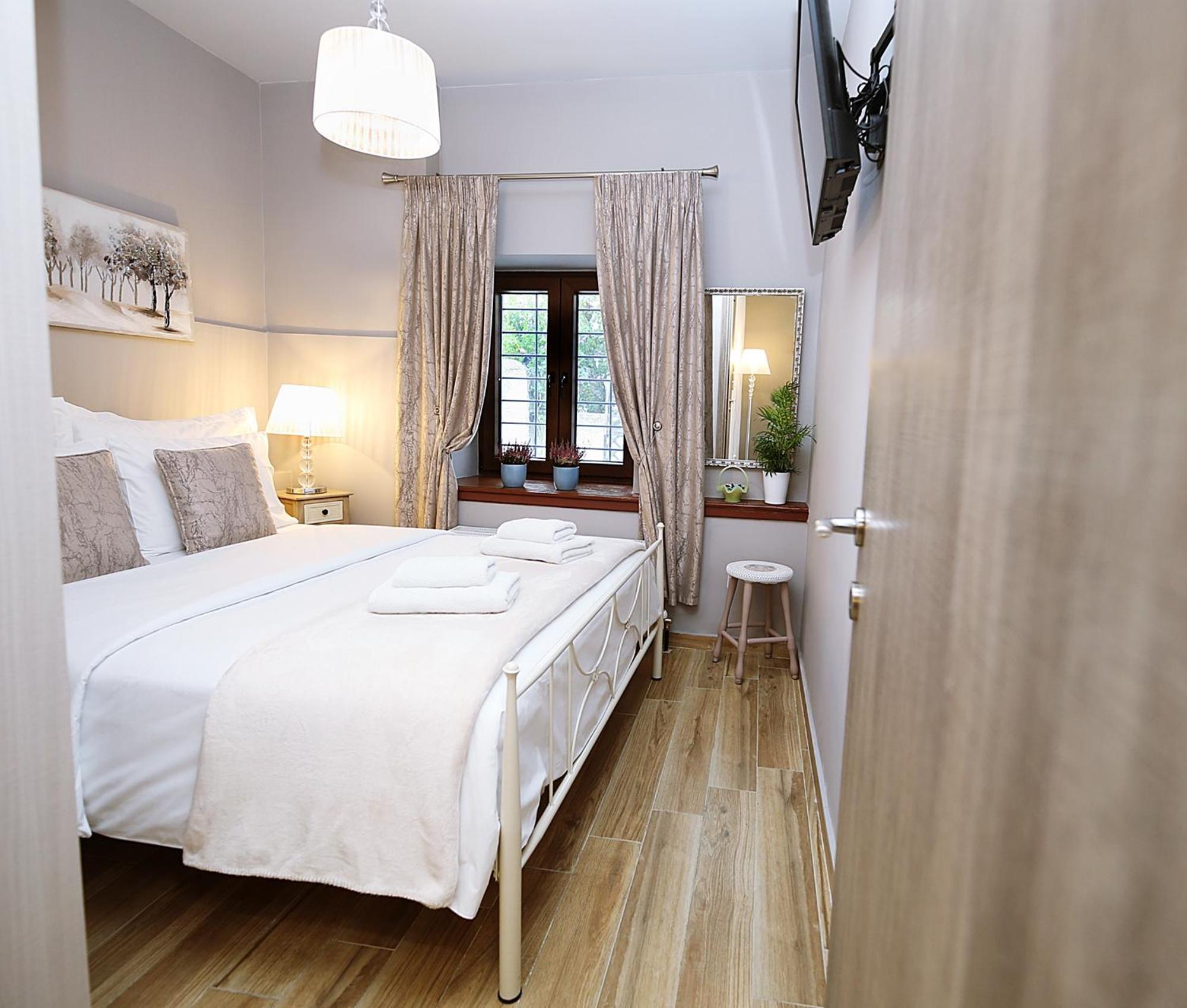 Venus Guesthouse ปอร์เตเรีย ภายนอก รูปภาพ